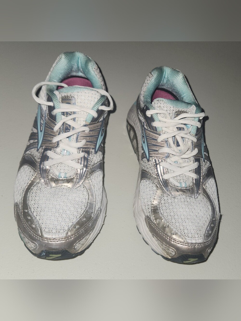 Brooks Ariel Women's Running Shoes Silver & Blue Colorway Size 10